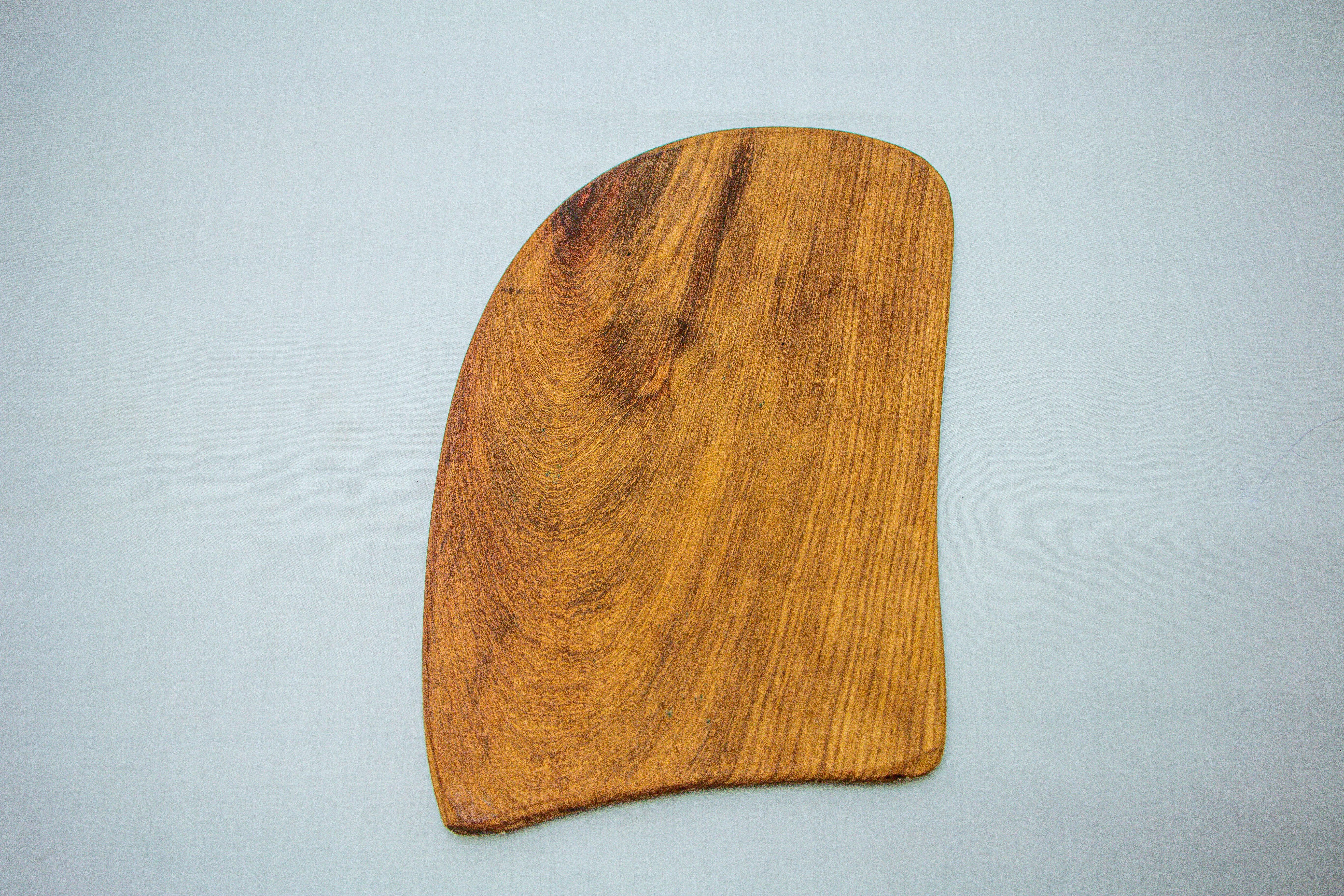 Rectangular Chopping Board with Uneven Edges (40 x 30 cm)