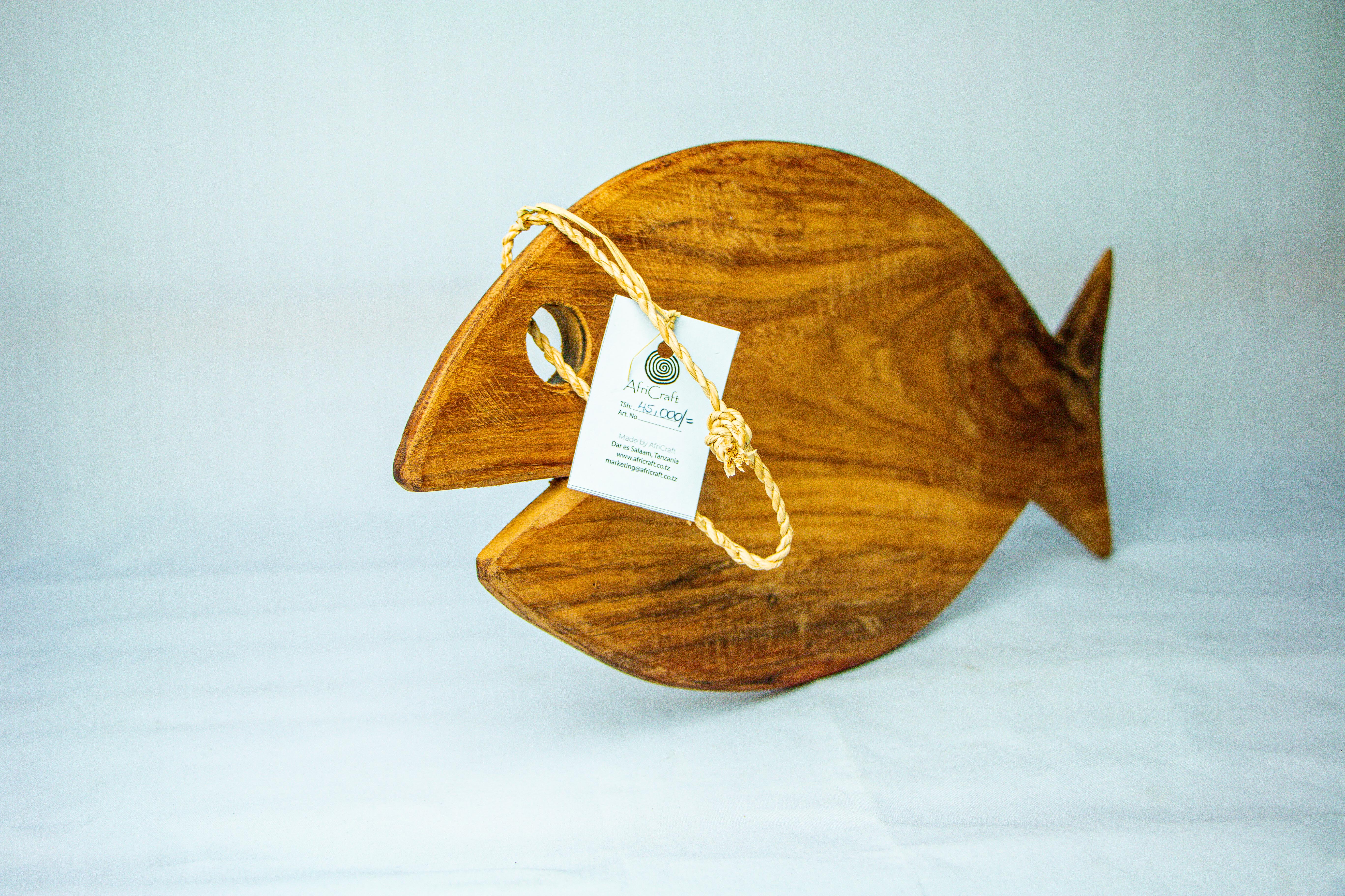 Fish-Shaped Wooden Chopping Board with Hole & Rope – Small